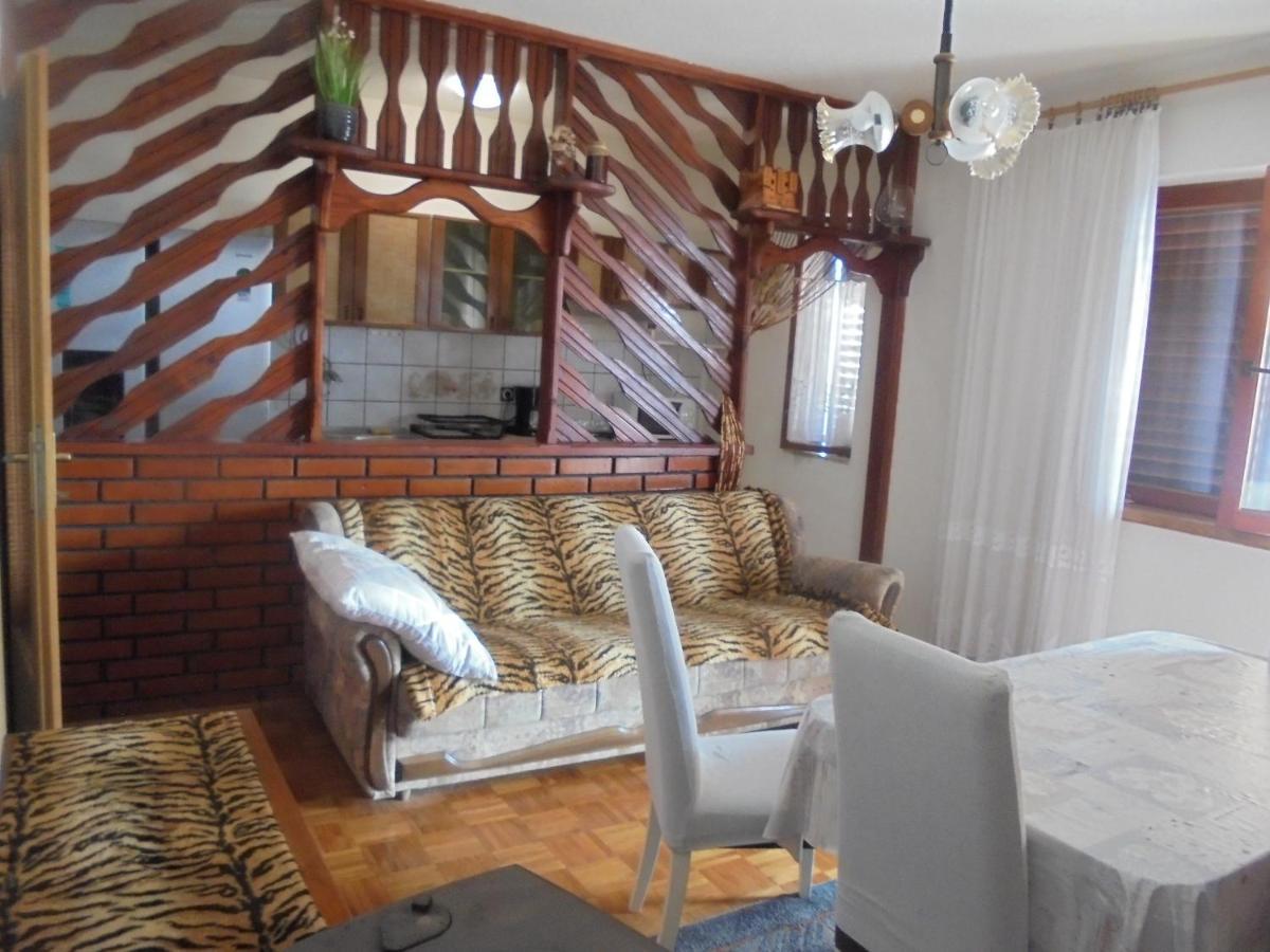 Apartment Maestral سينج المظهر الخارجي الصورة