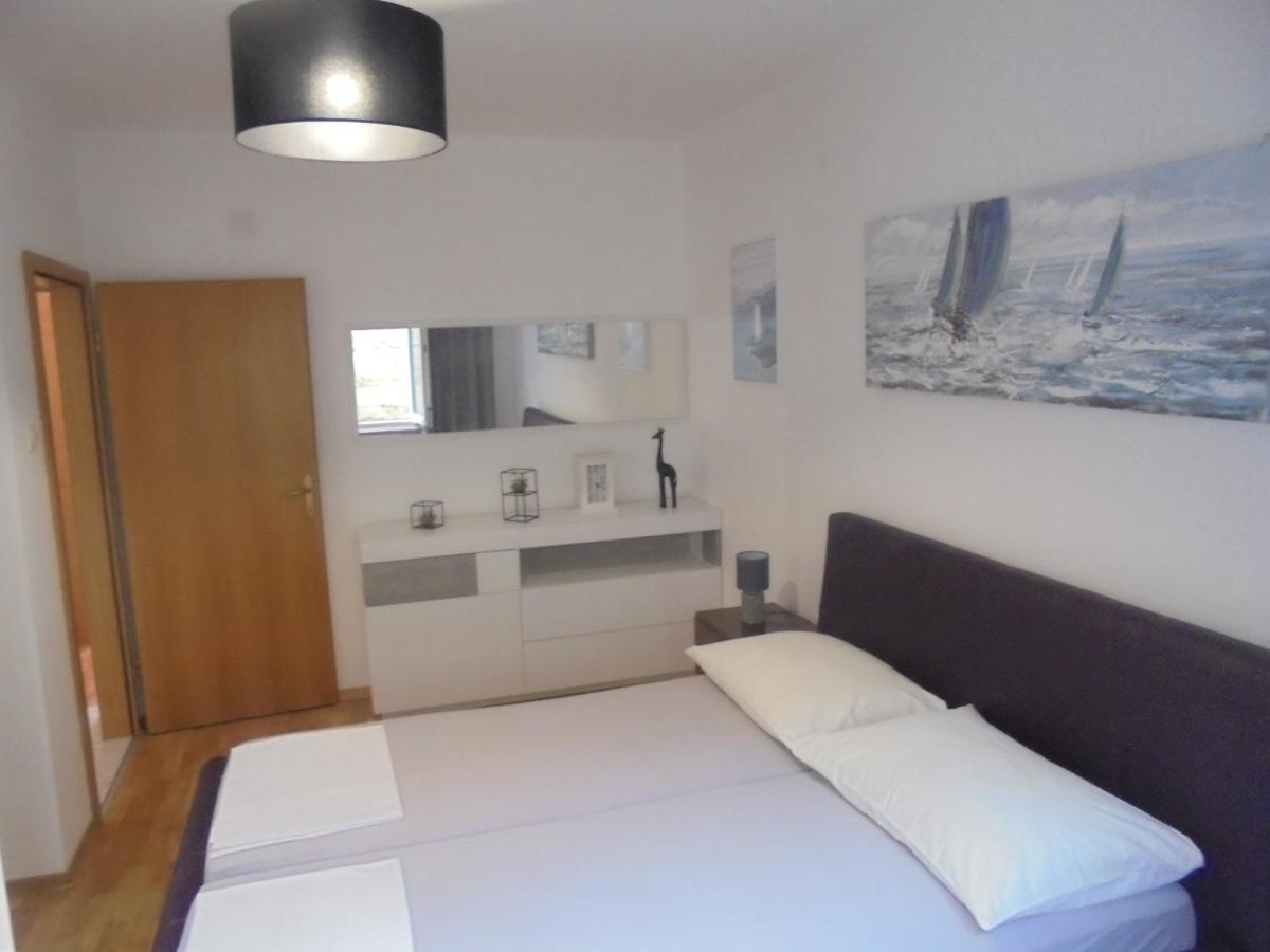 Apartment Maestral سينج المظهر الخارجي الصورة