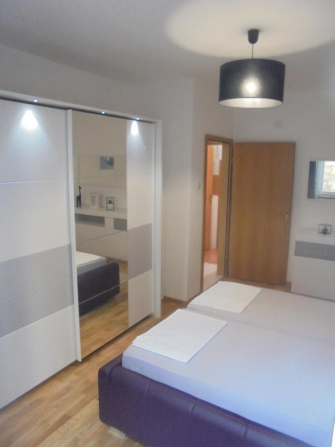 Apartment Maestral سينج المظهر الخارجي الصورة